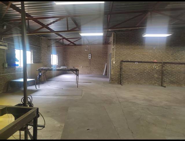160M² WAREHOUSE TO LET IN DELPORTON